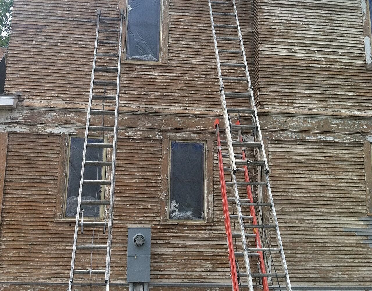 Lakeview Siding & Exterior Refresh — before